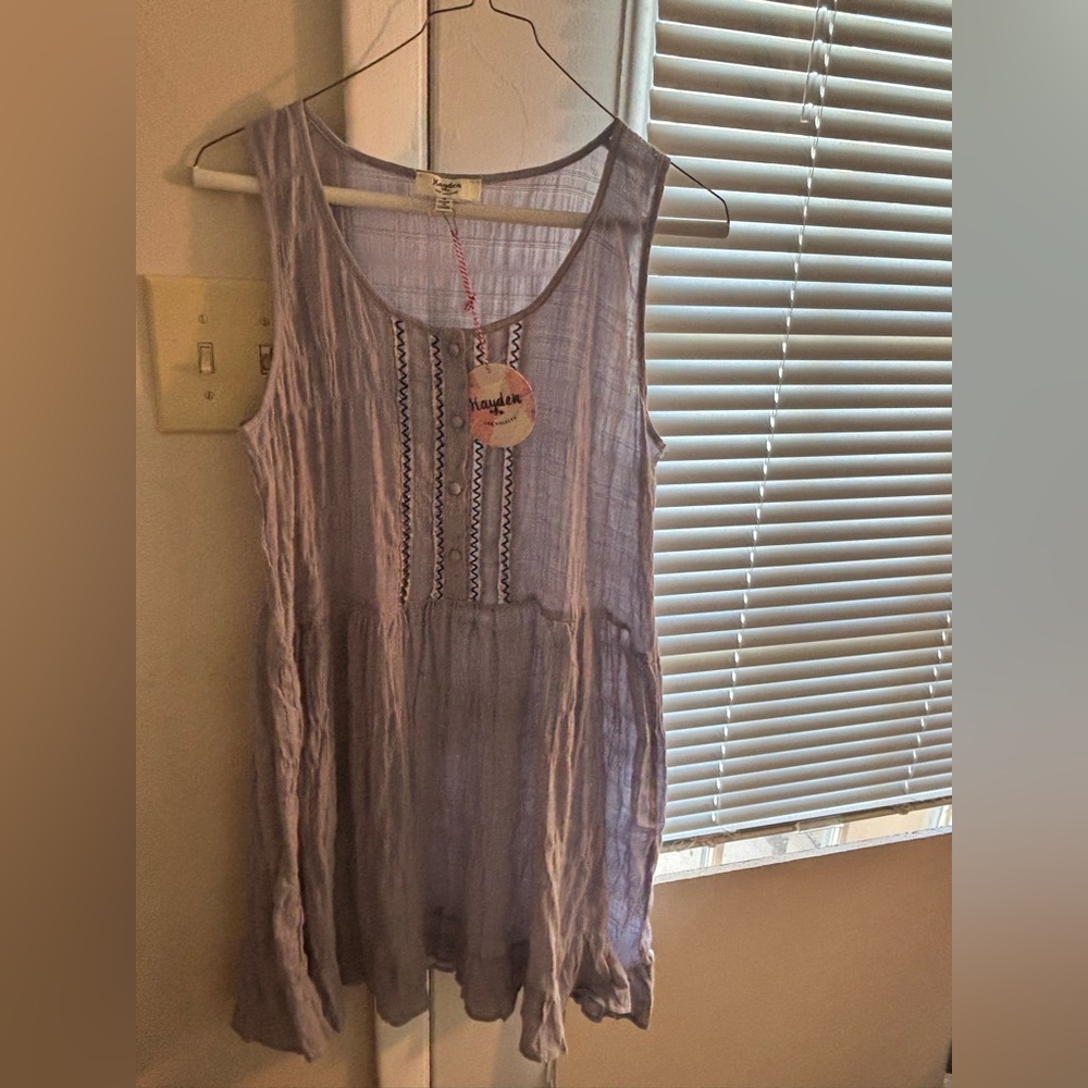 Hayden LA M Grey Tunic Sleeveless Top.
